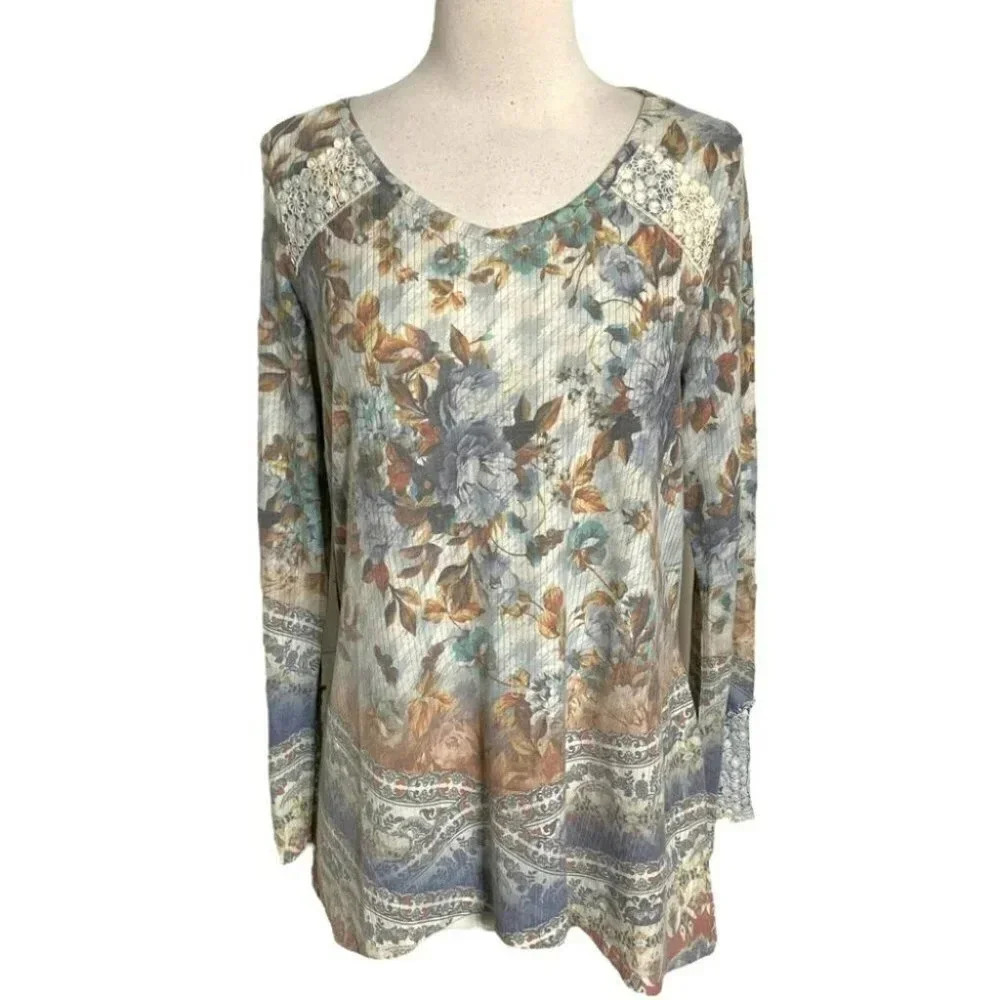 Unity World wear L ivory floral boho long crochet sleeve knit top
